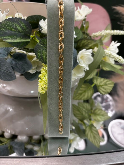 9ct Yellow Gold open oval link bracelet