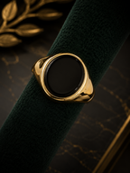 9ct Yellow Gold & Onyx Ring
