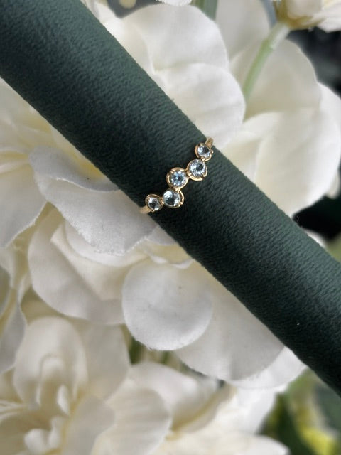 9ct Yellow Gold & Sky Blue Topaz Ring