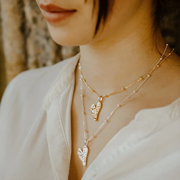 Reeves & Reeves Gorgeous Heart Necklace