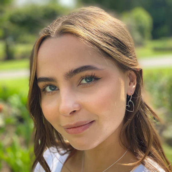 Reeves & Reeves Looped Heart Earrings