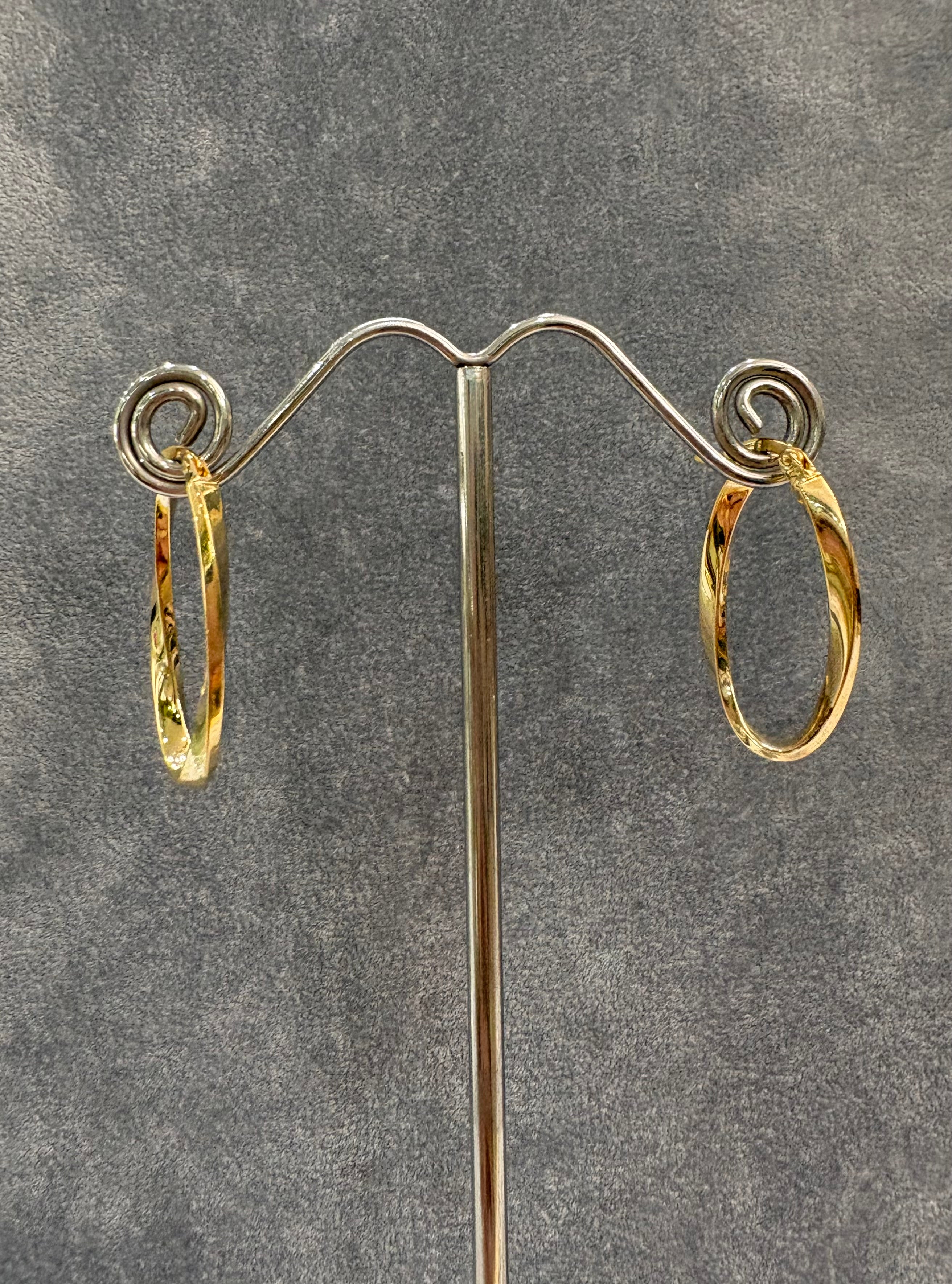 9ct Yellow Gold Oval Twist Hoop Earrings