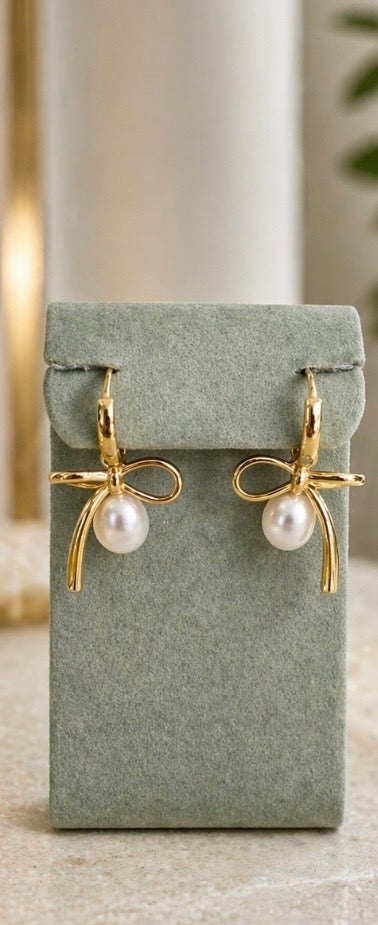 Lido Pearls - Gold Plated Open Bow Earrings