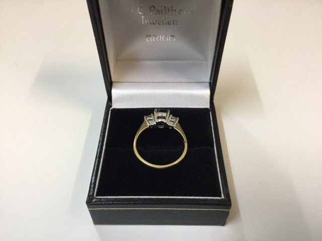 18ct yellow gold sapphire & diamond 3 stone ring